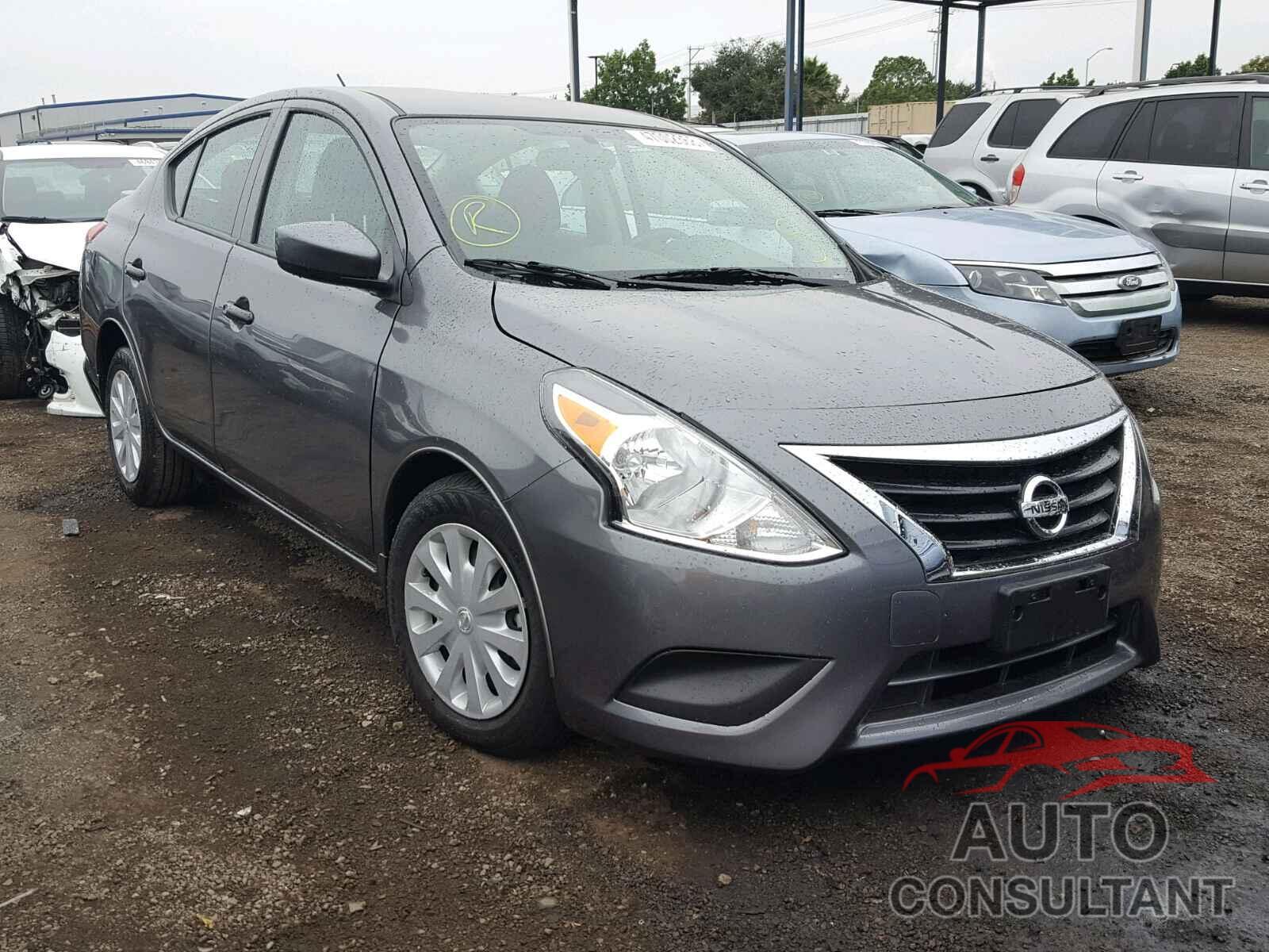 NISSAN VERSA 2018 - 3N1CN7AP7JL883704