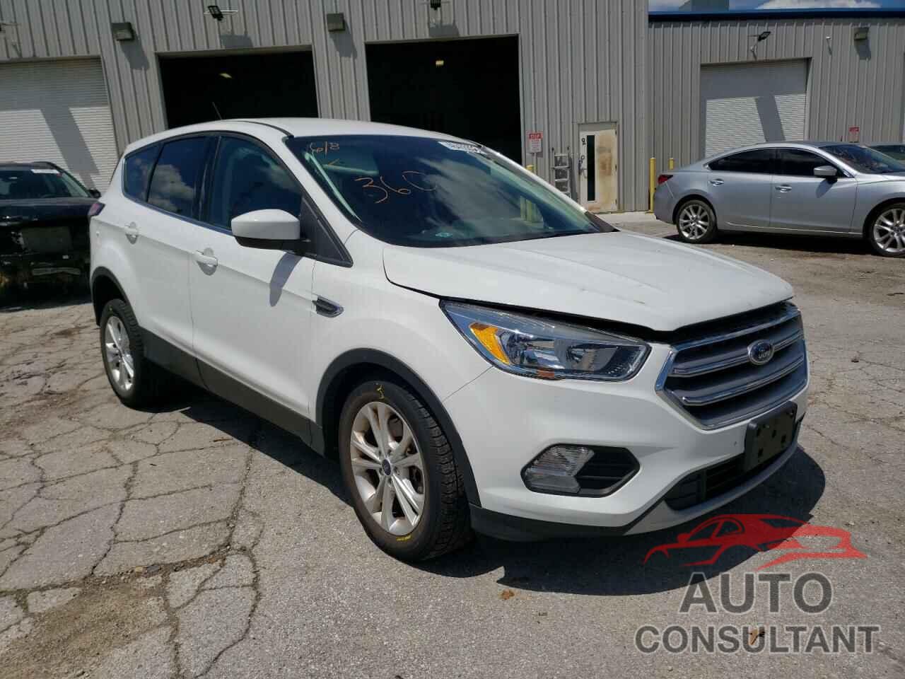 FORD ESCAPE 2017 - 1FMCU9G96HUB67599
