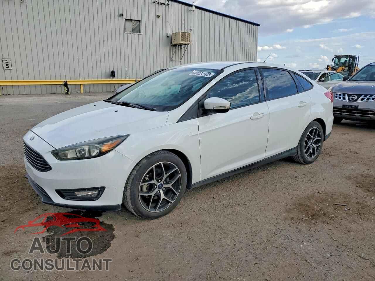 FORD FOCUS 2017 - 1FADP3FE7HL277617