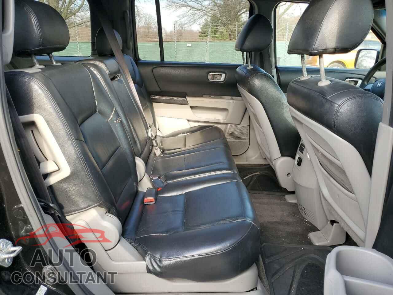 HONDA PILOT 2011 - 5FNYF4H29BB036482