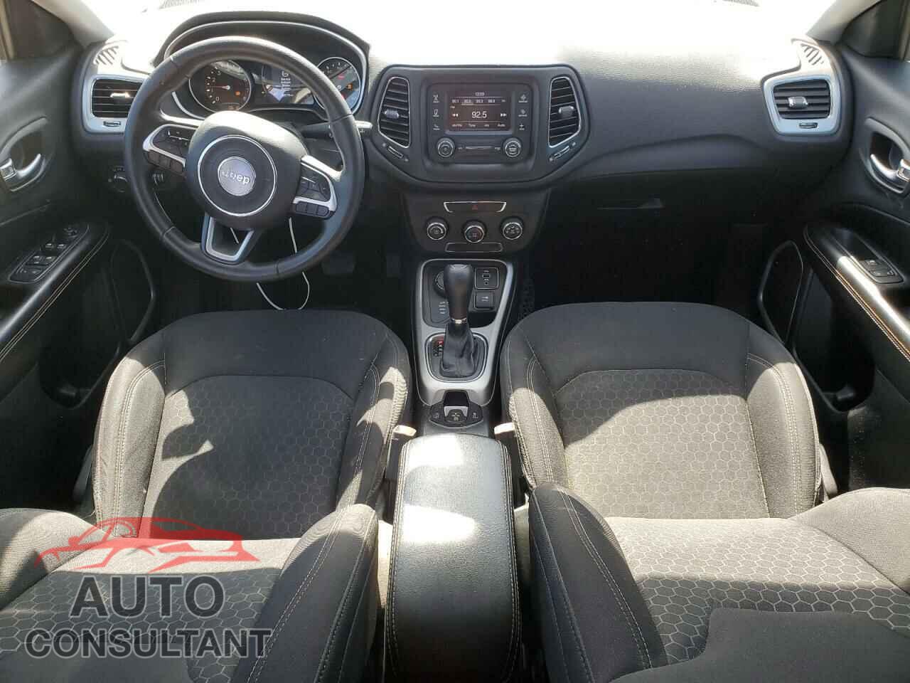 JEEP COMPASS 2017 - 3C4NJDAB8HT578937