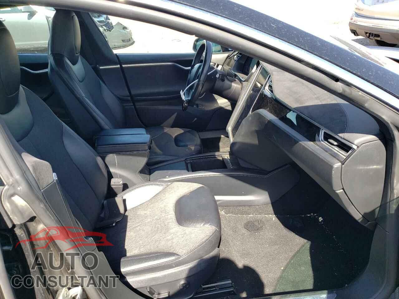 TESLA MODEL S 2016 - 5YJSA1E25GF134391