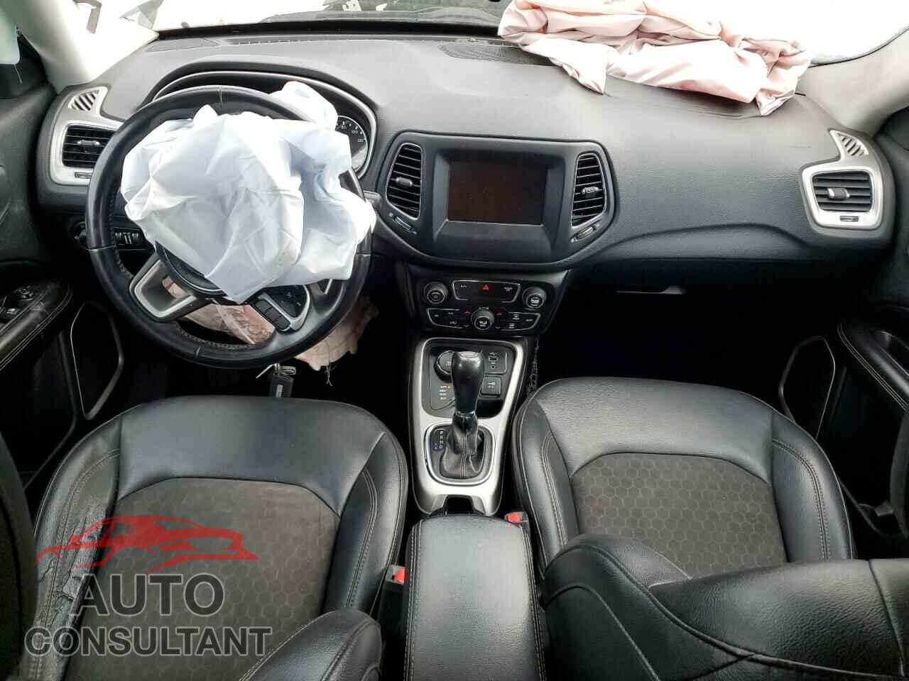 JEEP COMPASS 2019 - 3C4NJDBB1KT786521