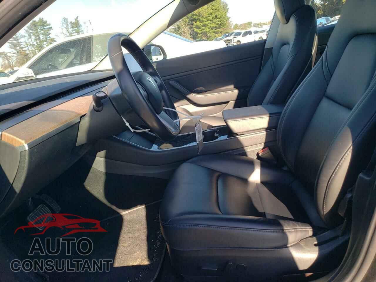 TESLA MODEL 3 2018 - 5YJ3E1EB5JF113234