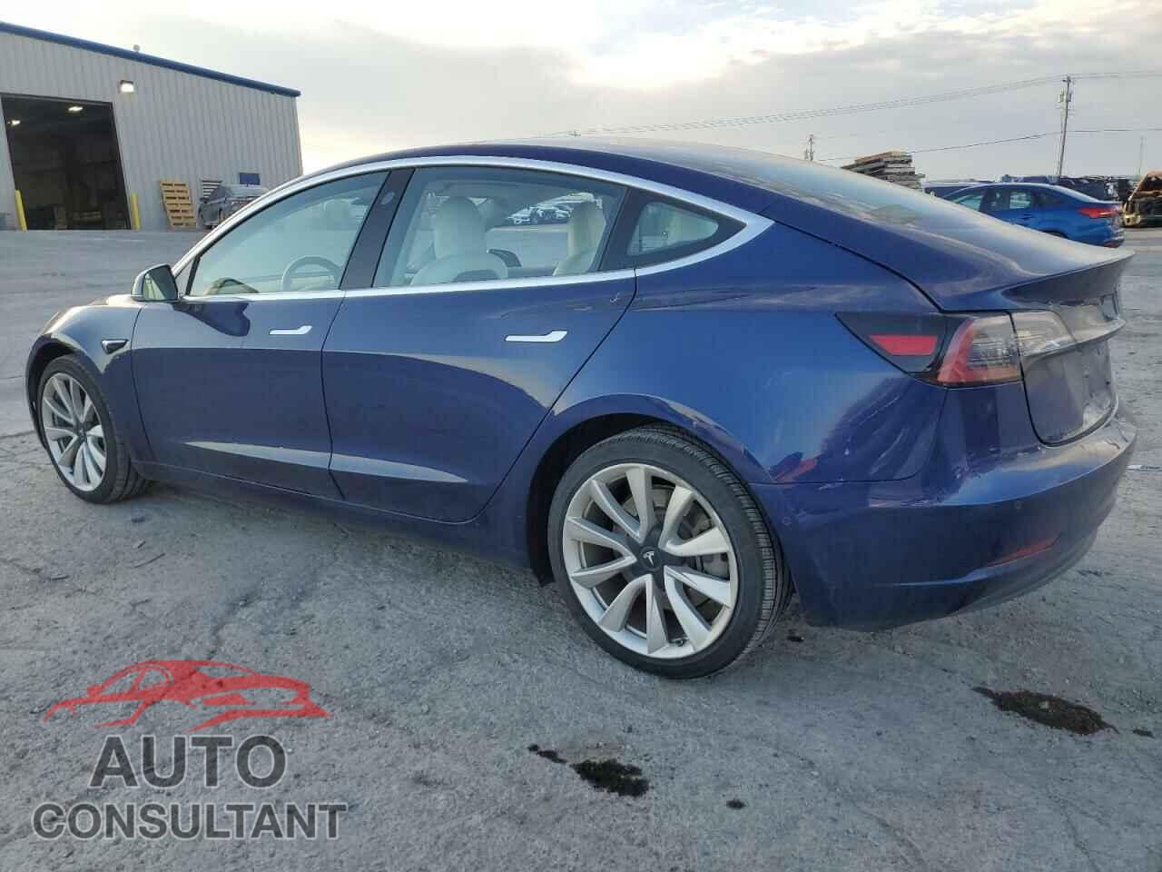TESLA MODEL 3 2018 - 5YJ3E1EB7JF112165