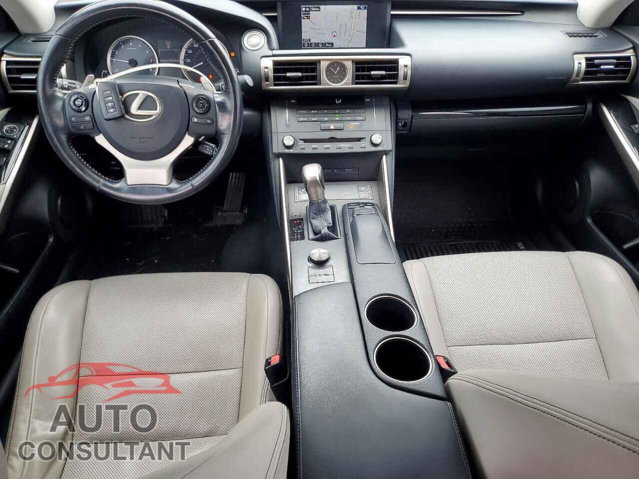 LEXUS IS 2015 - JTHCF1D27F5028983