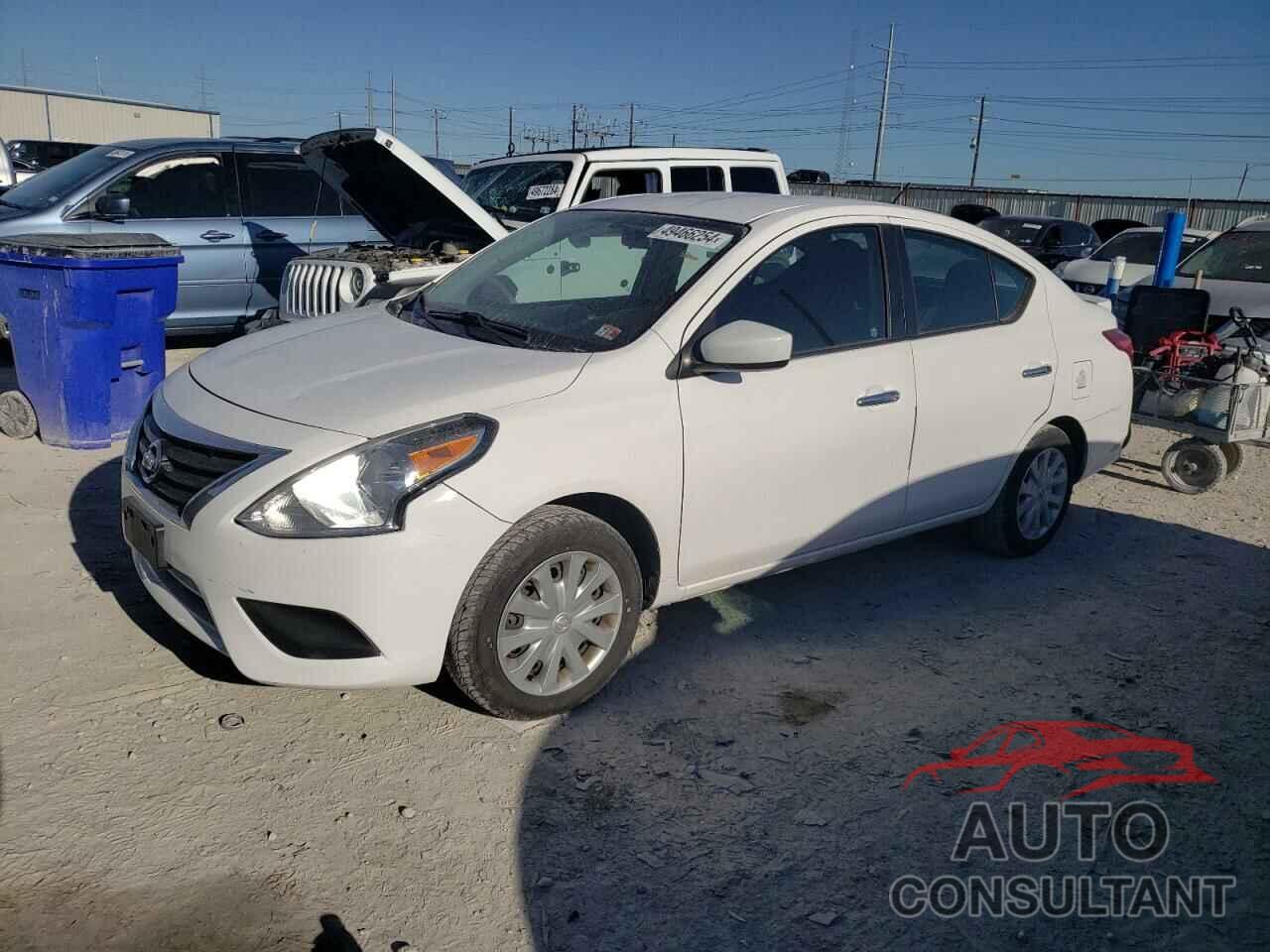 NISSAN VERSA 2017 - 3N1CN7AP1HL801721