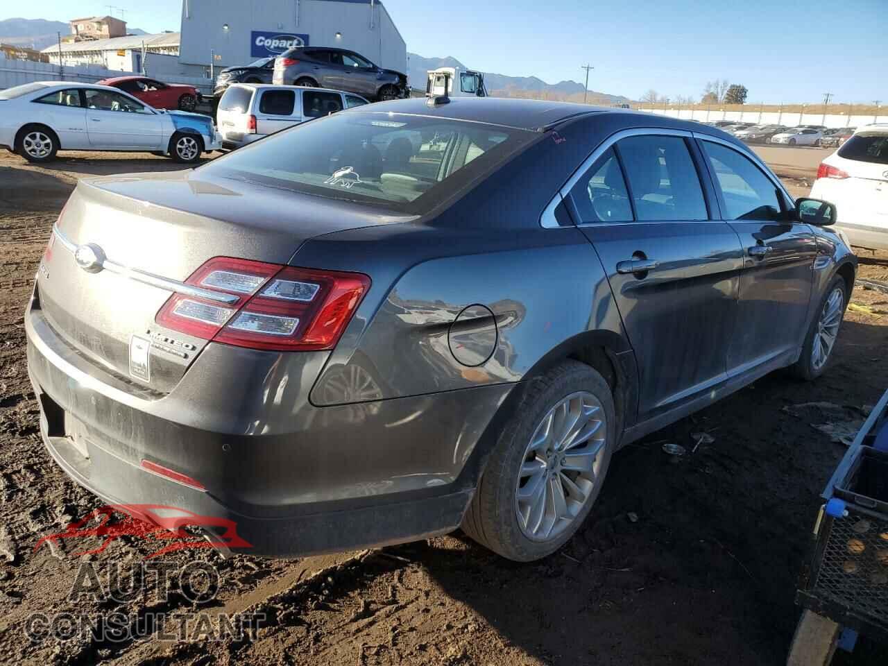 FORD TAURUS 2018 - 1FAHP2F88JG124040