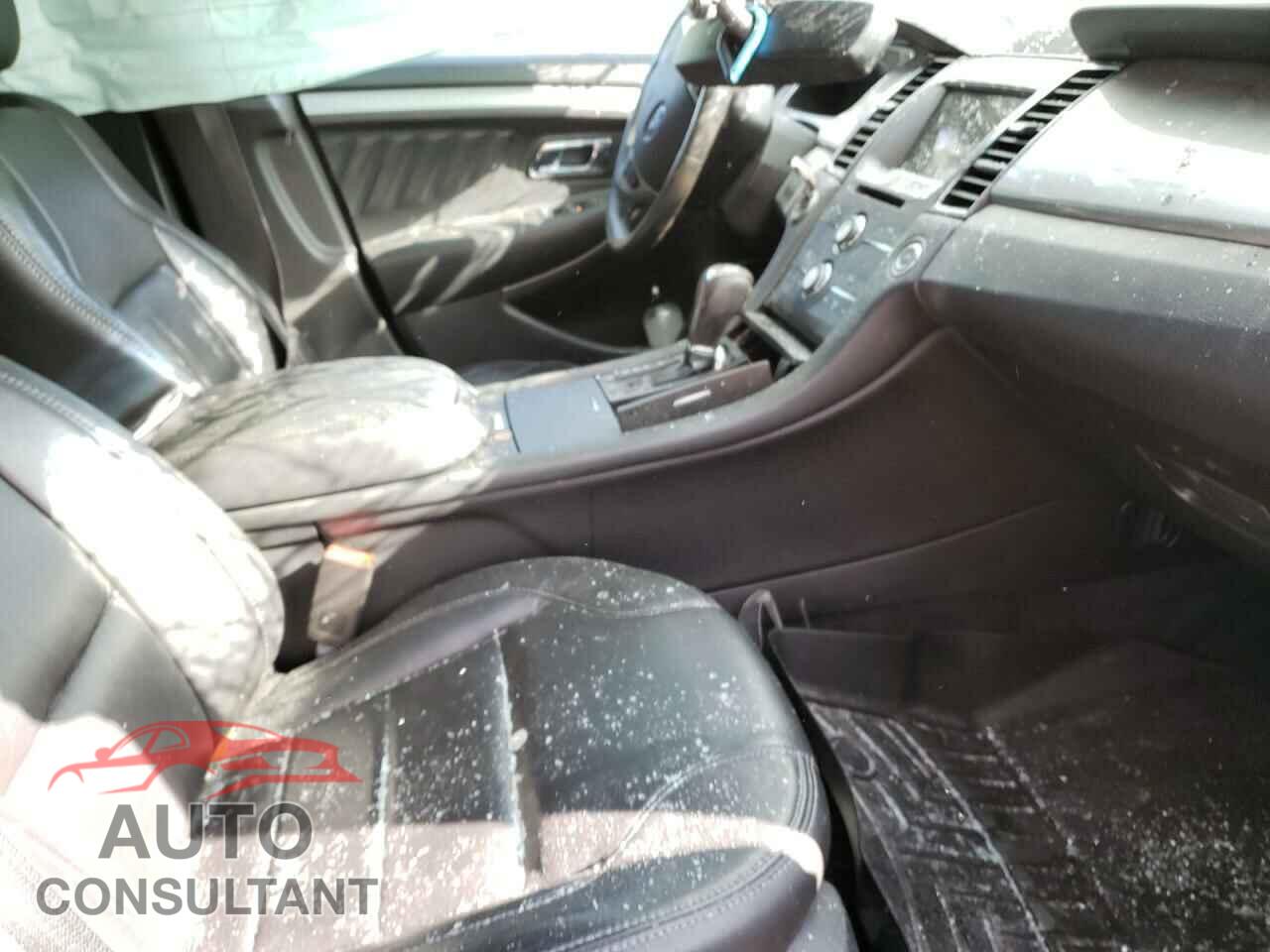 FORD TAURUS 2017 - 1FAHP2E84HG132132