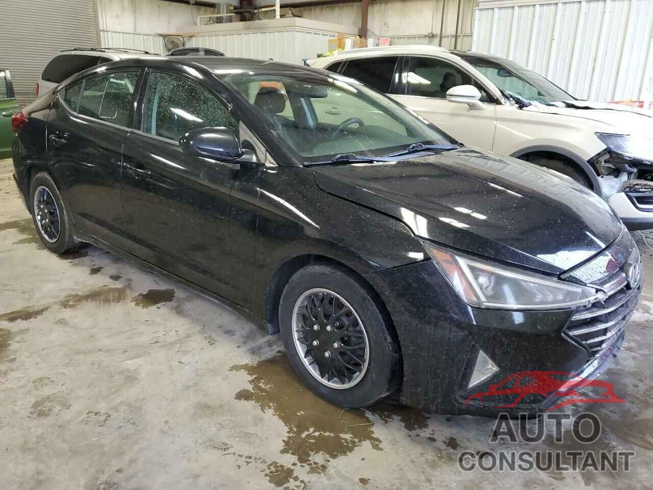 HYUNDAI ELANTRA 2019 - 5NPD74LF0KH462178