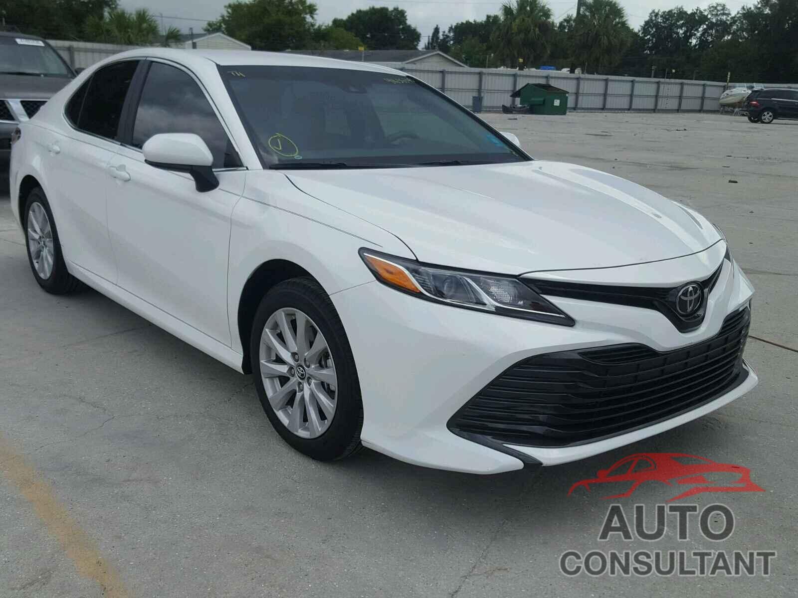 TOYOTA CAMRY 2018 - 4T1B11HK1JU616989