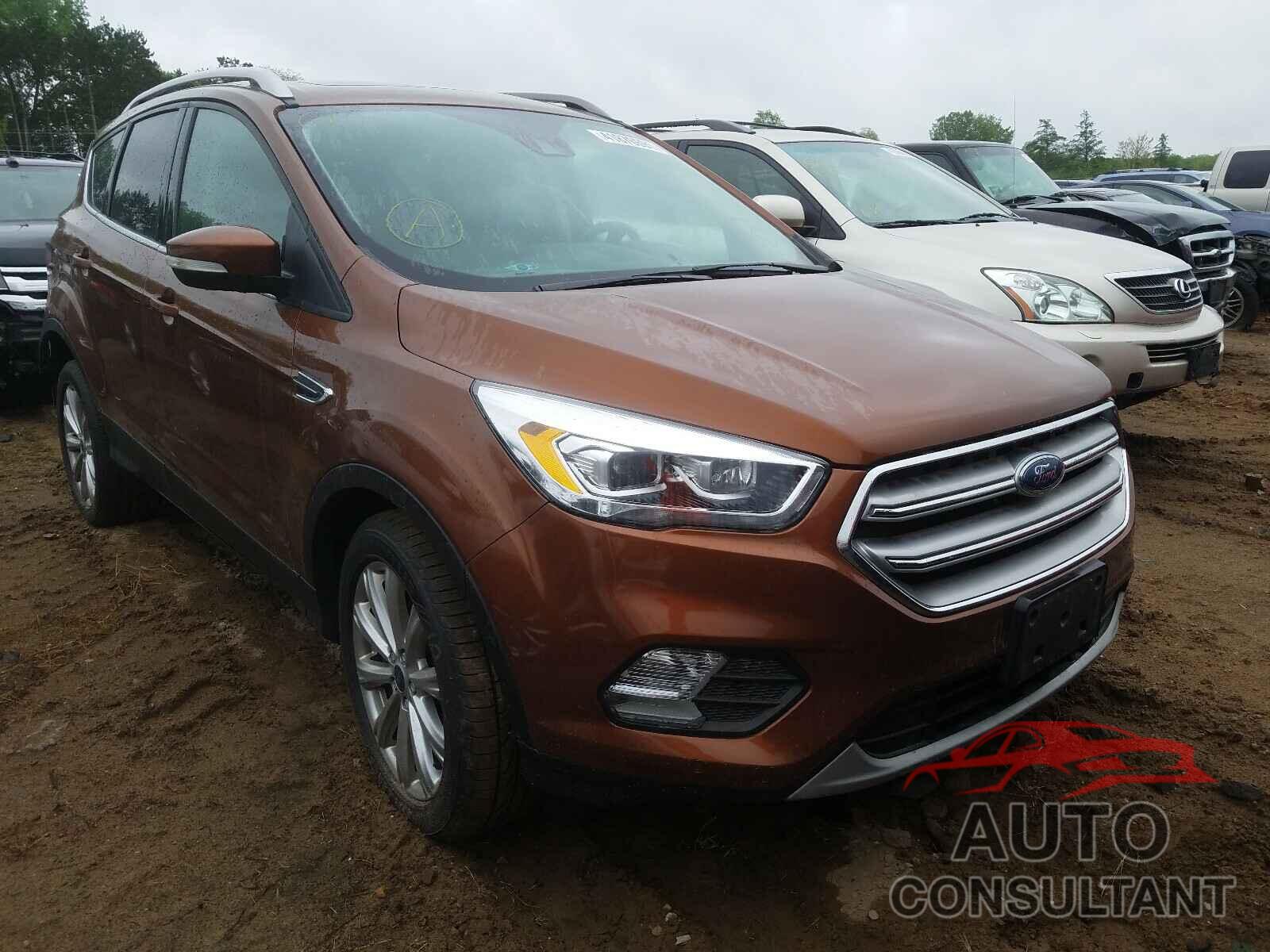 FORD ESCAPE 2017 - 1FMCU9J96HUB23658