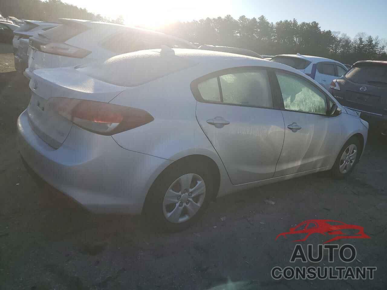 KIA FORTE 2017 - 3KPFK4A70HE042257