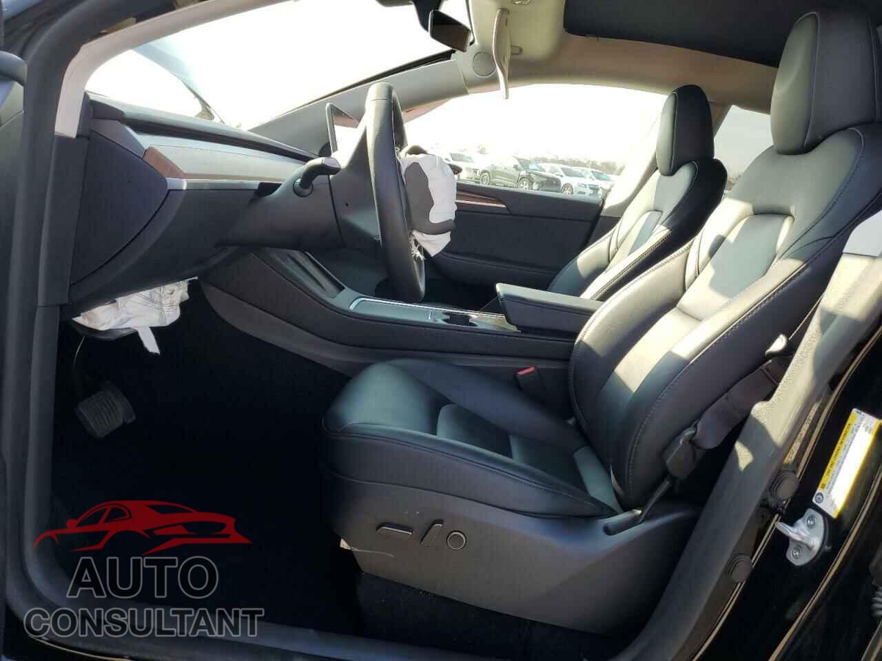 TESLA MODEL Y 2023 - 7SAYGAEE0PF844630