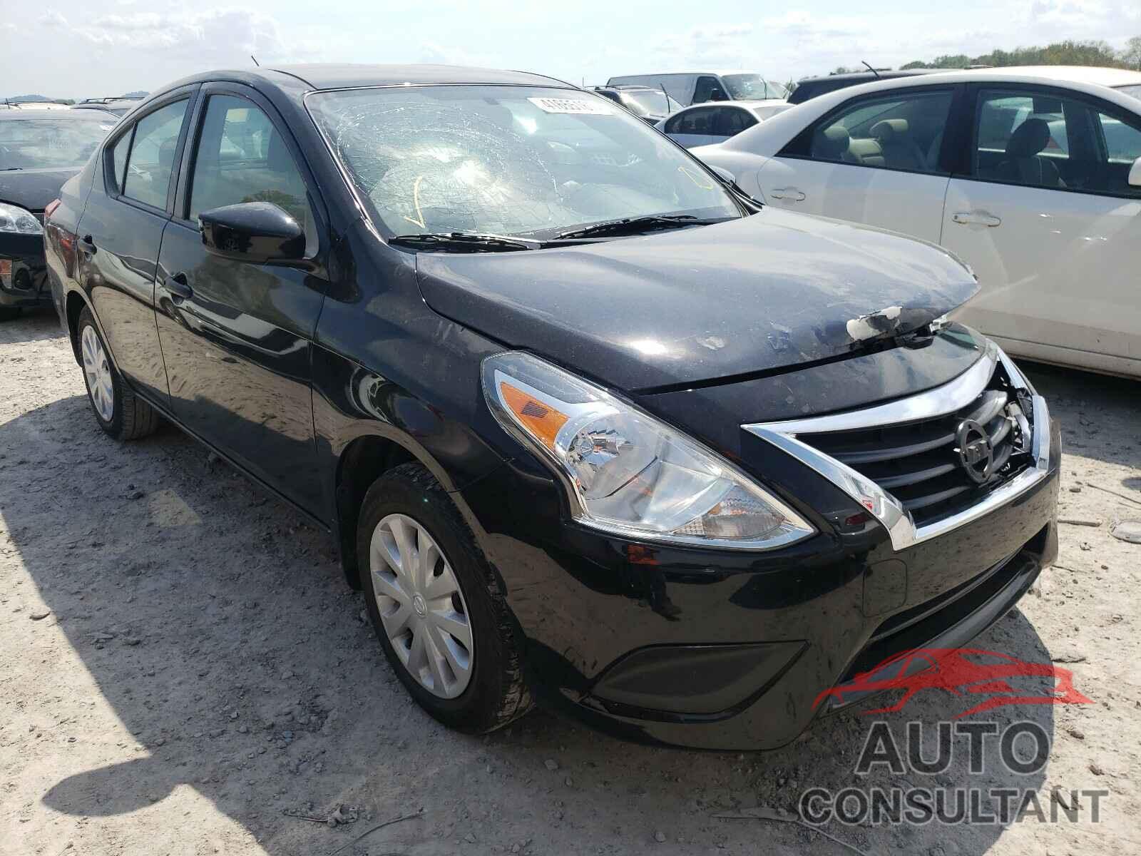 NISSAN VERSA 2018 - 3N1CN7AP9JL815243