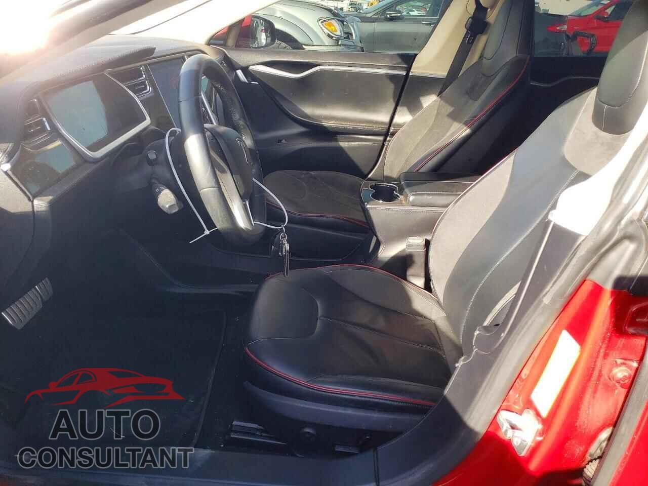 TESLA MODEL S 2013 - 5YJSA1DP5DFP09744