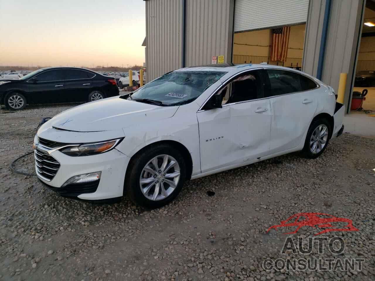CHEVROLET MALIBU 2021 - 1G1ZD5ST6MF075202
