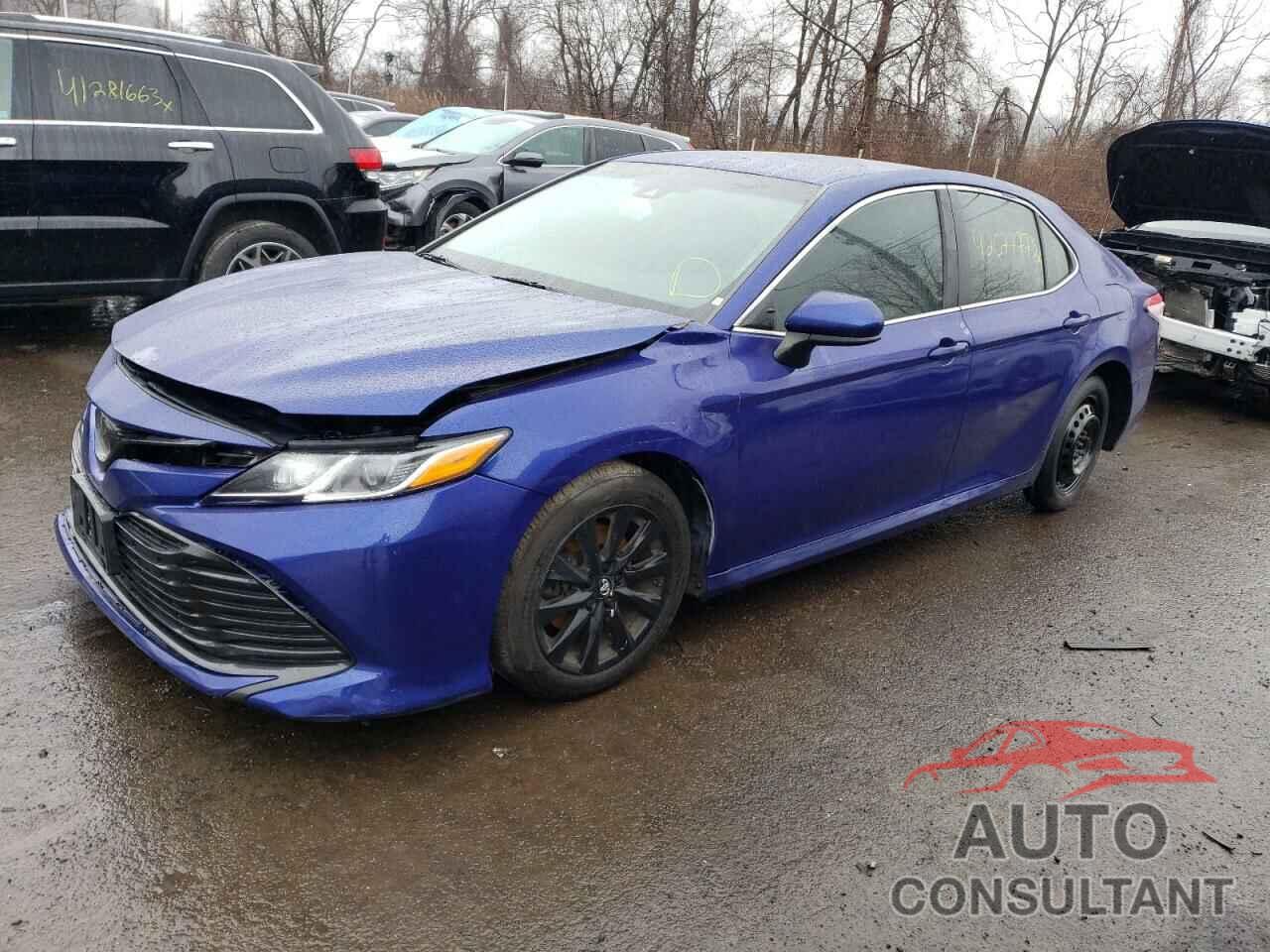 TOYOTA CAMRY 2018 - 4T1B11HK0JU574671