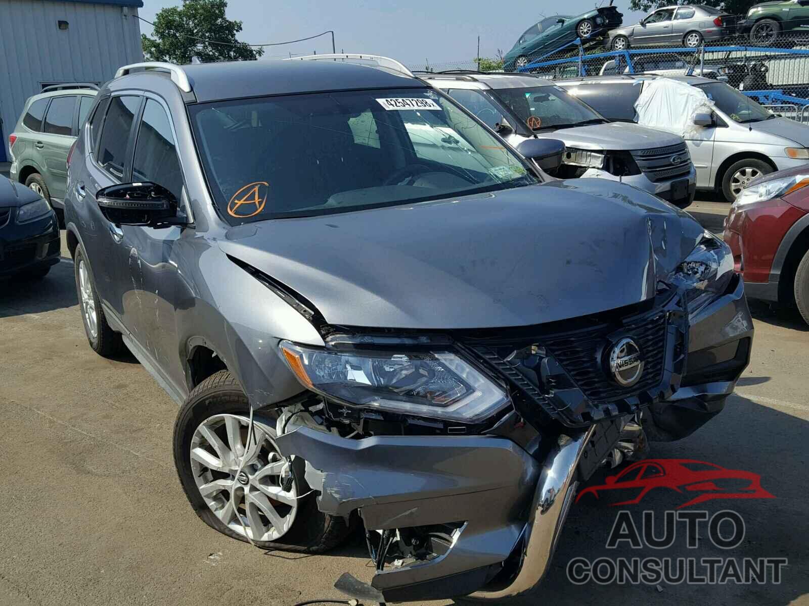 NISSAN ROGUE S 2018 - KNMAT2MV8JP533428