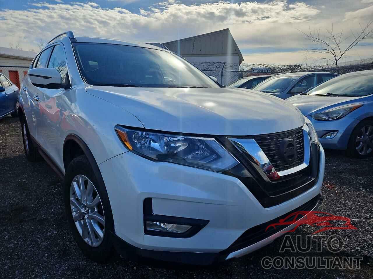 NISSAN ROGUE 2018 - 5N1AT2MV1JC767302