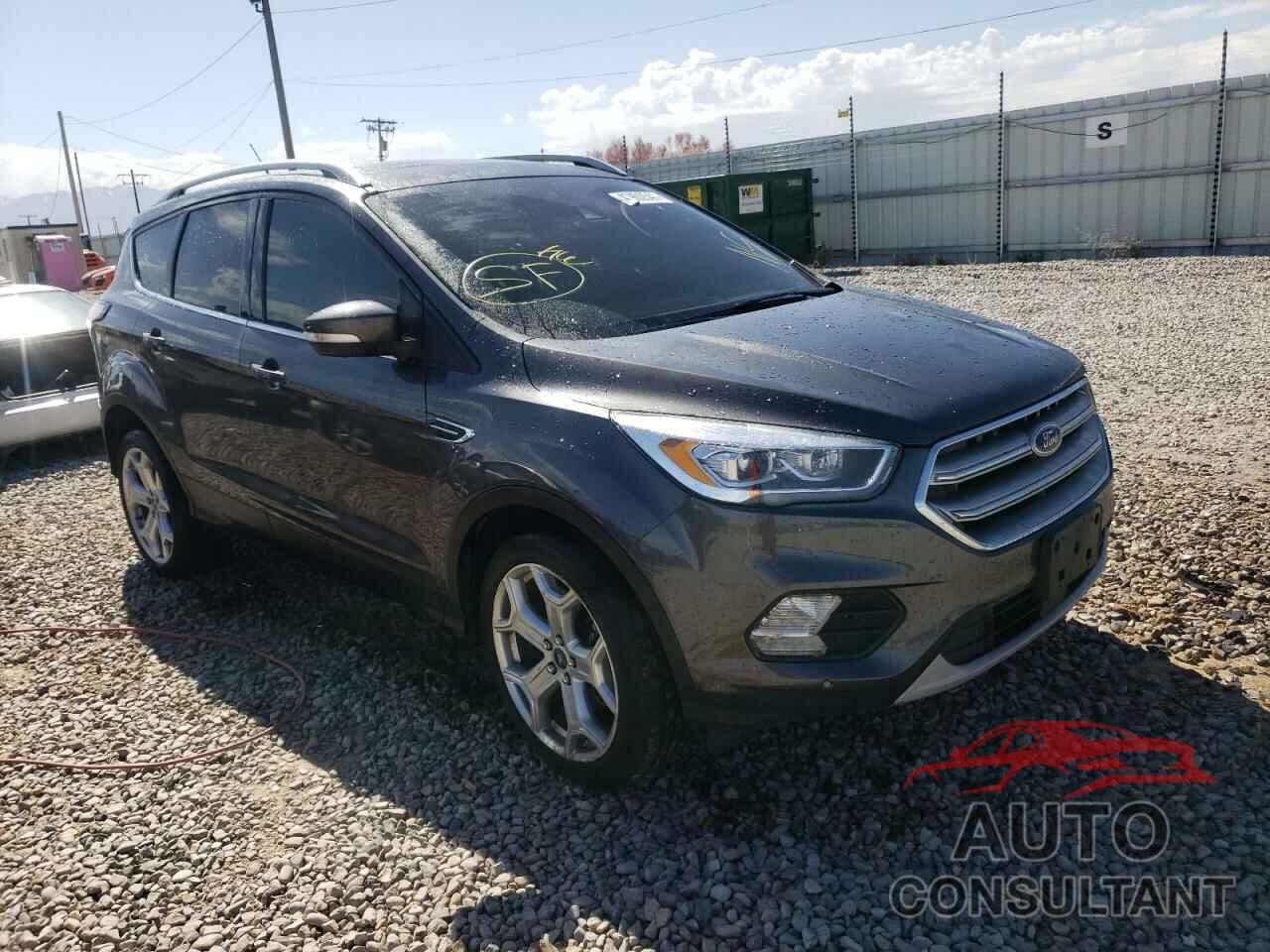 FORD ESCAPE 2017 - 1FMCU9J92HUC01398