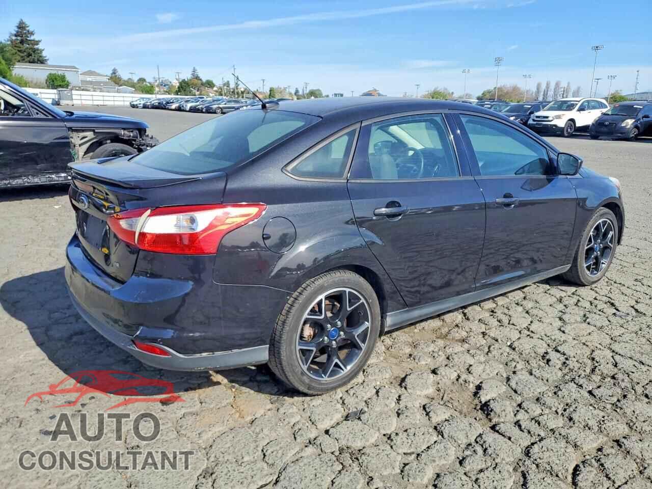 FORD FOCUS 2012 - 1FAHP3F28CL423507
