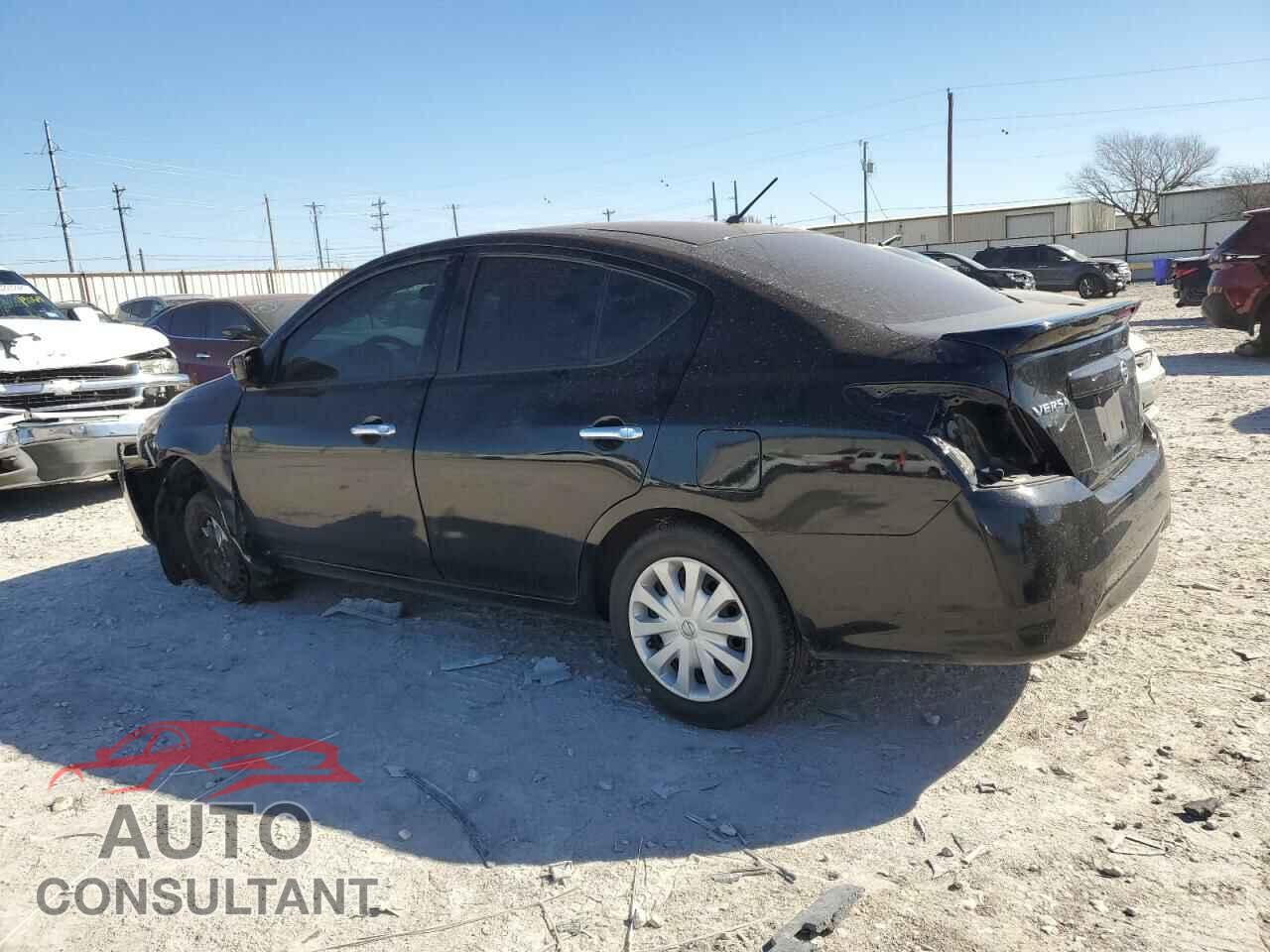 NISSAN VERSA 2019 - 3N1CN7AP3KL857036