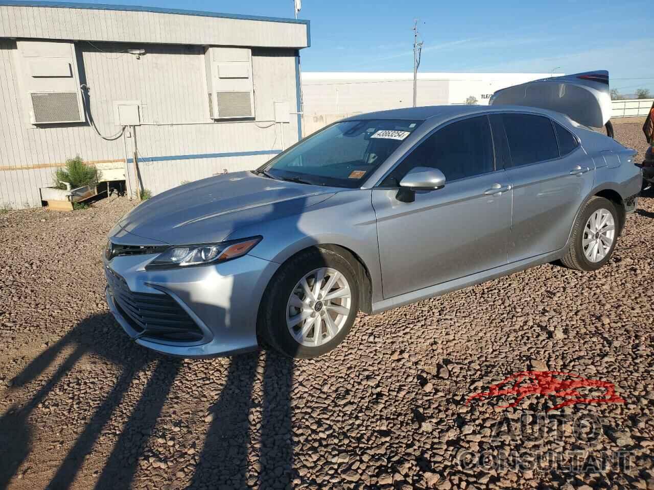 TOYOTA CAMRY 2022 - 4T1C11AKXNU674507