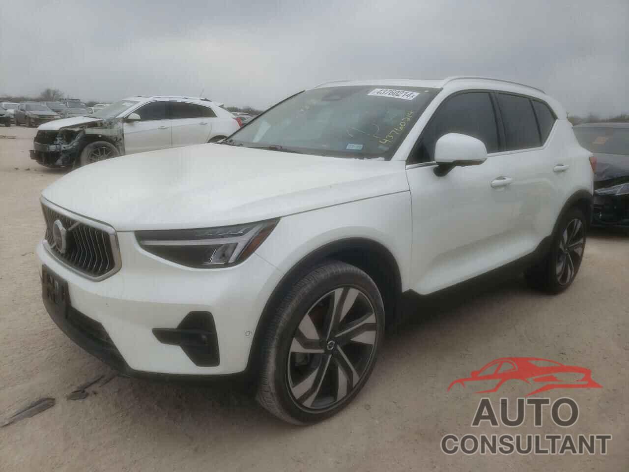 VOLVO XC40 ULTIM 2023 - YV4L12UA8P2037138