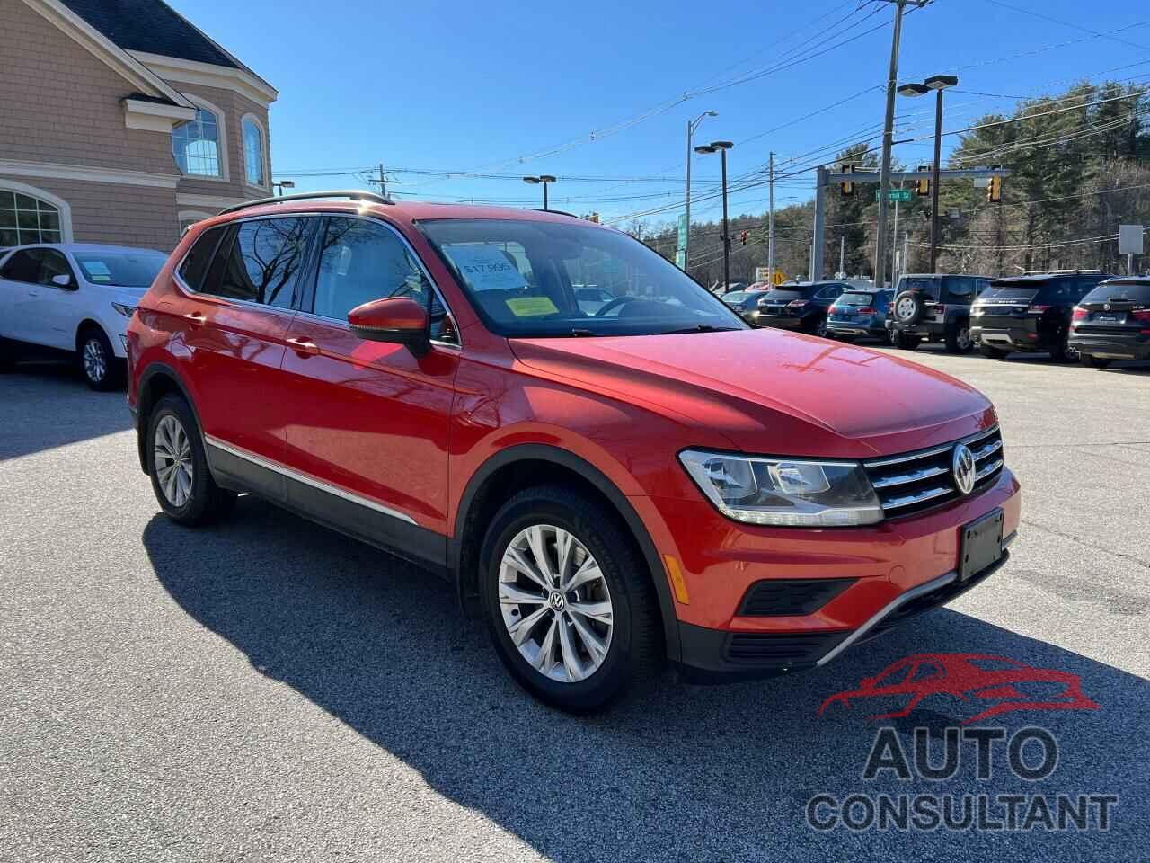 VOLKSWAGEN TIGUAN 2018 - 3VV2B7AX0JM175484