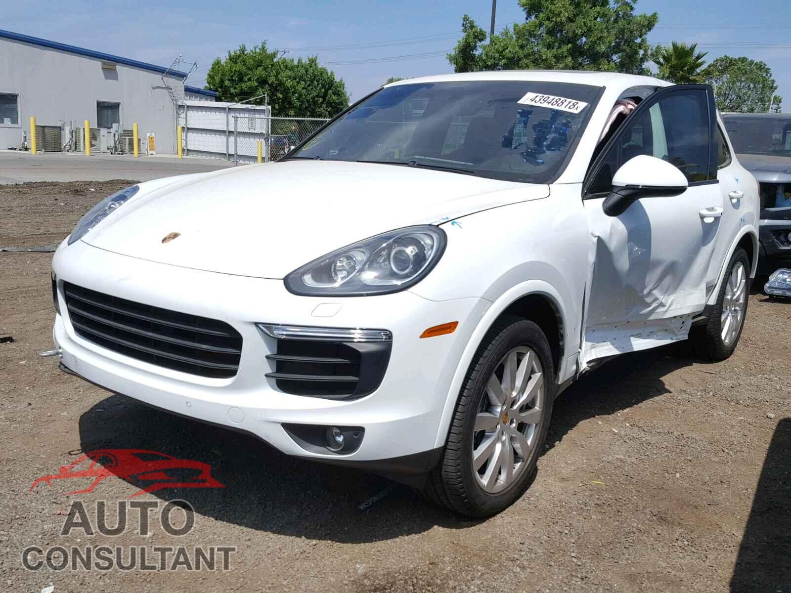 PORSCHE CAYENNE 2017 - WP1AA2A21HKA80291