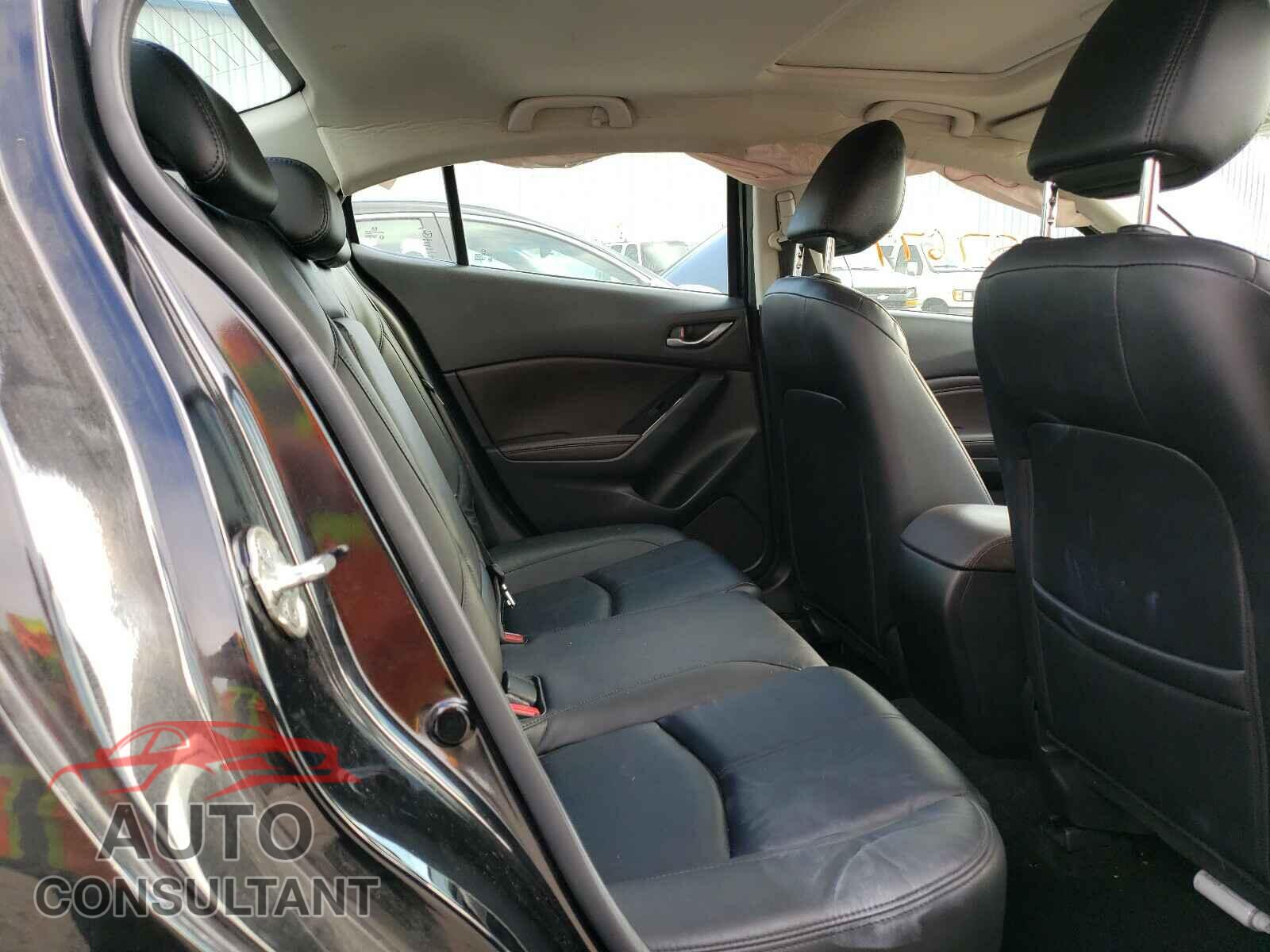 MAZDA 3 2017 - 3MZBN1V70HM113684