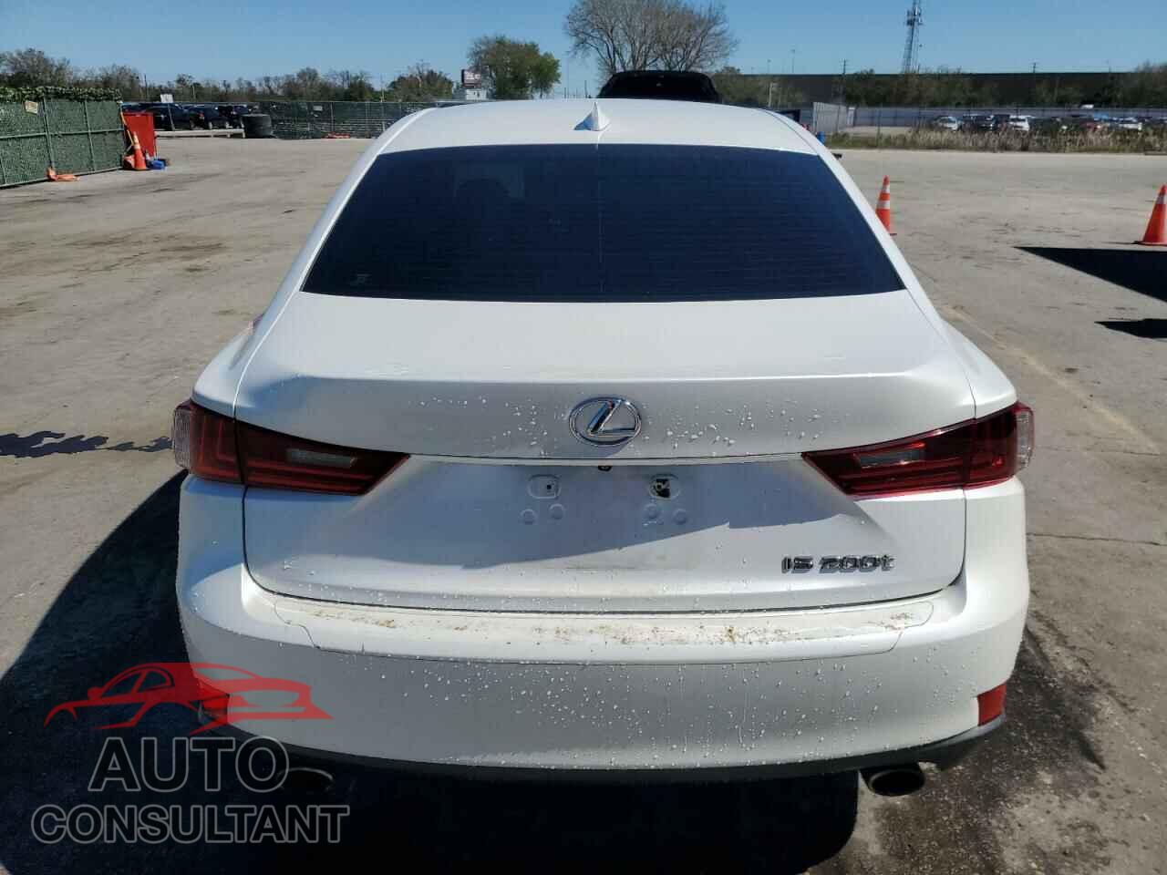 LEXUS IS 2016 - JTHBA1D29G5013929