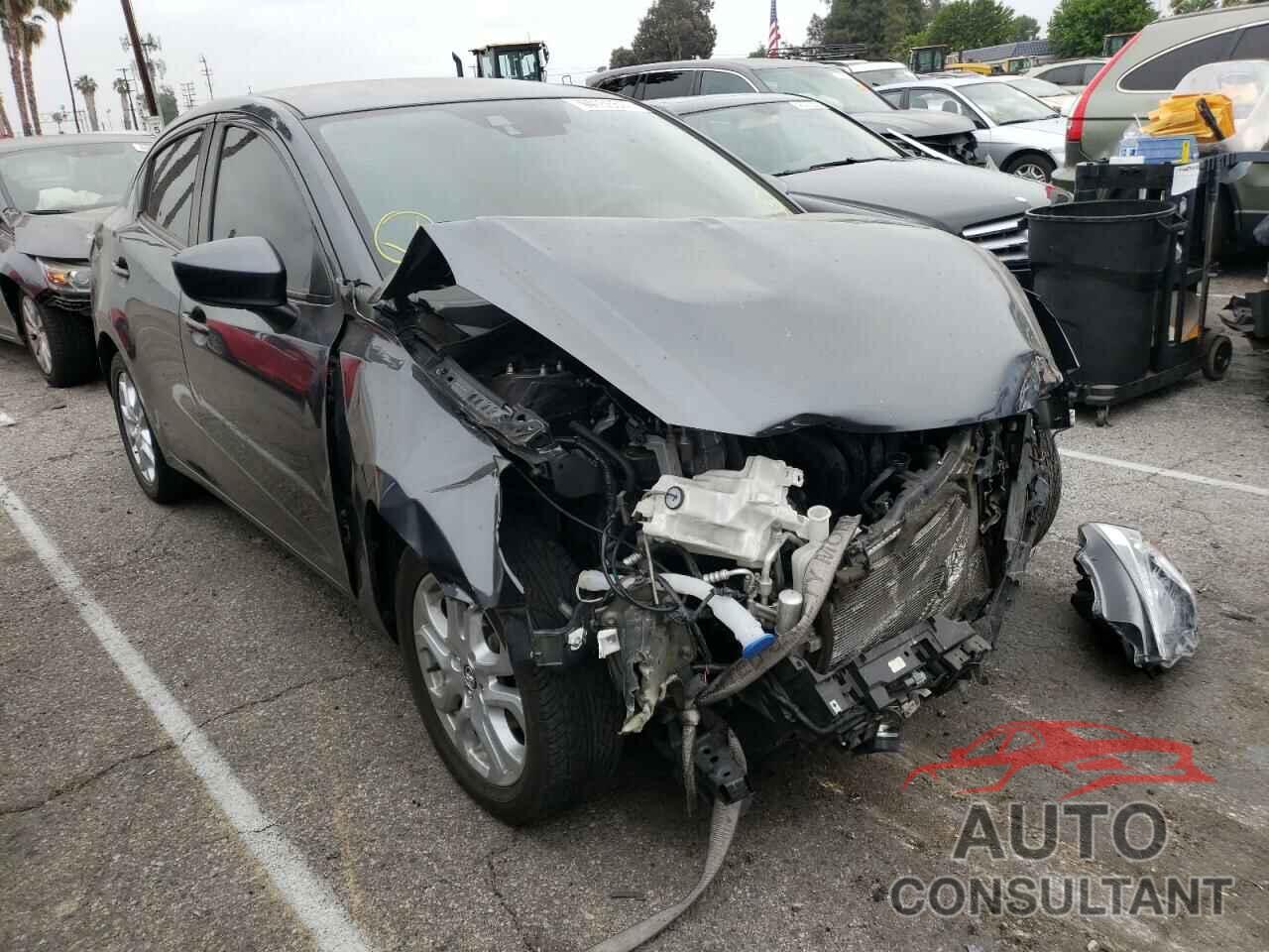 TOYOTA YARIS 2017 - 3MYDLBYVXHY160572
