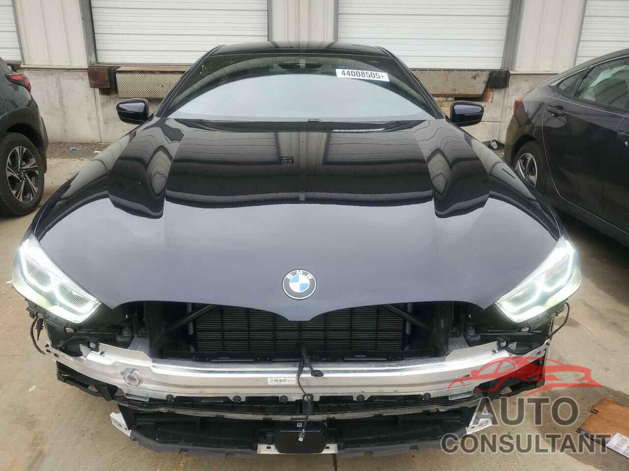 BMW M8 2022 - WBAGV8C03NCJ36975