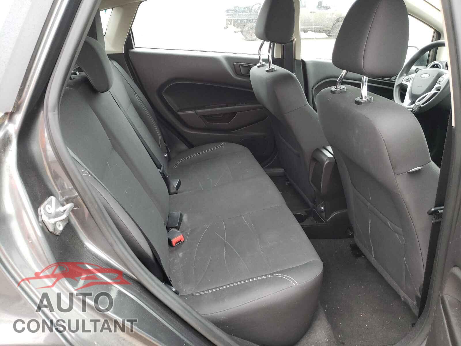 FORD FIESTA 2017 - 3FADP4EJ3HM110383