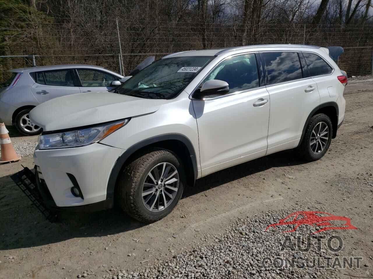 TOYOTA HIGHLANDER 2018 - 5TDJZRFH0JS833369