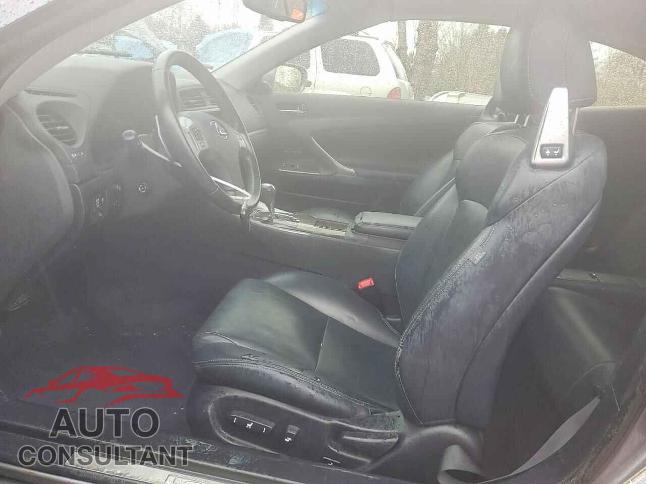 LEXUS IS 2014 - JTHFE2C23E2510440