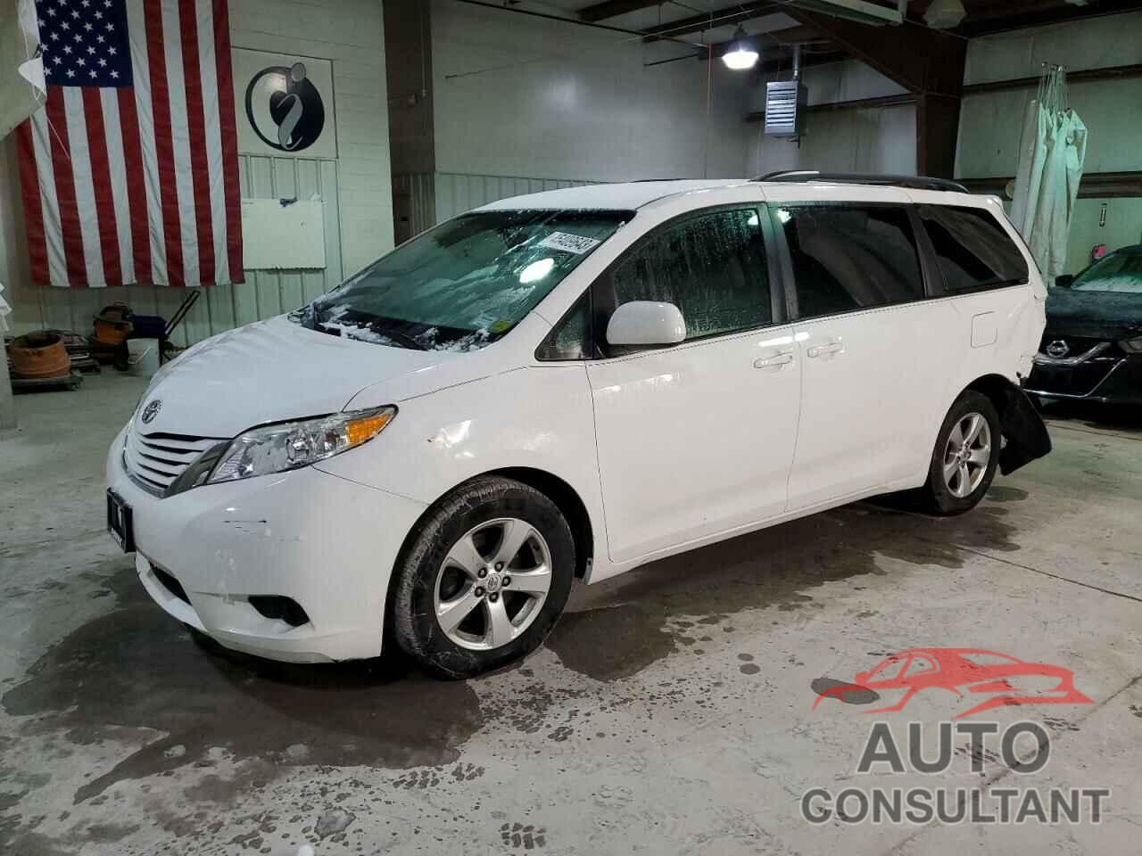 TOYOTA SIENNA 2015 - 5TDKK3DC6FS606742