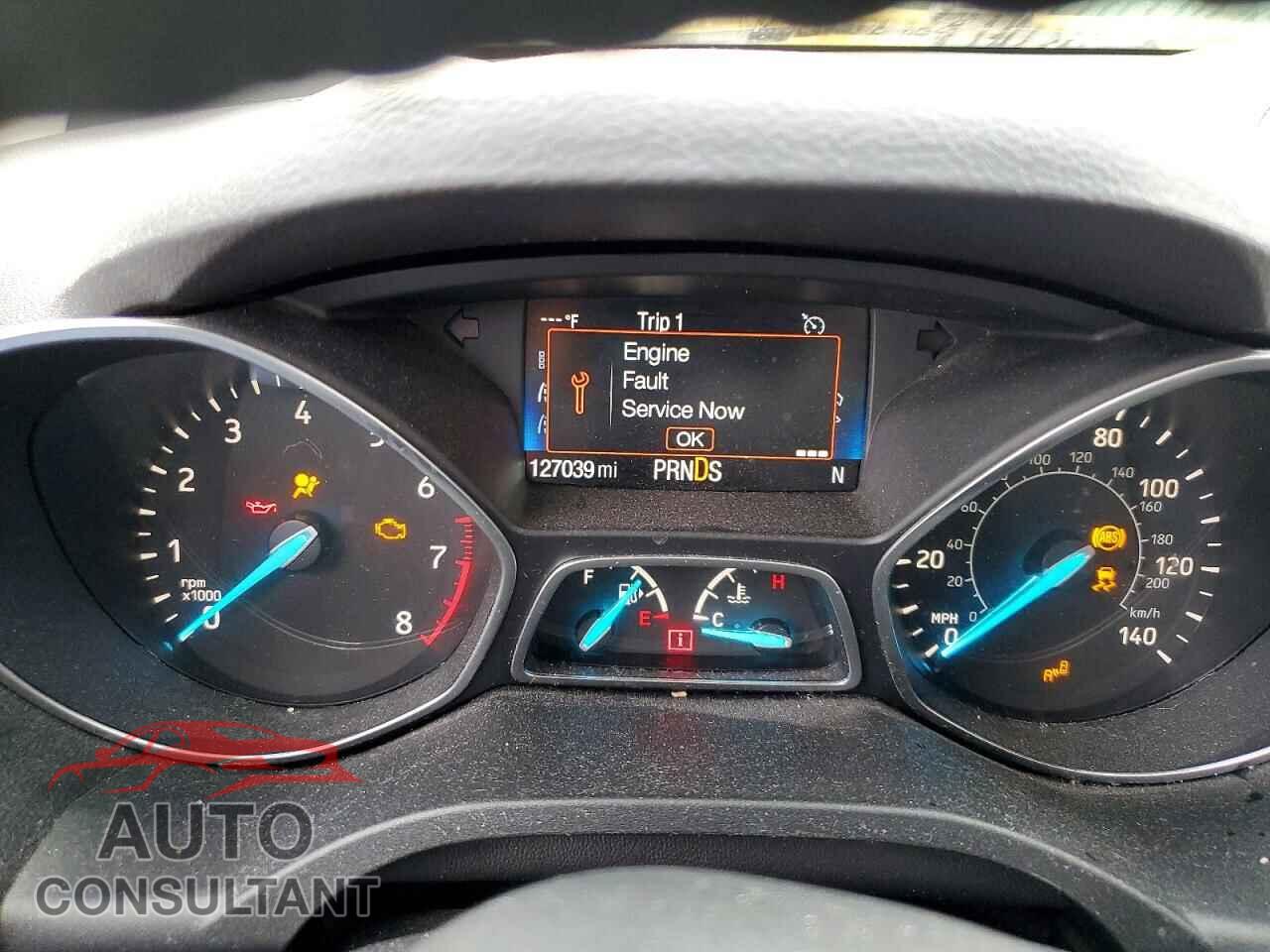 FORD ESCAPE 2017 - 1FMCU9JD1HUD14814