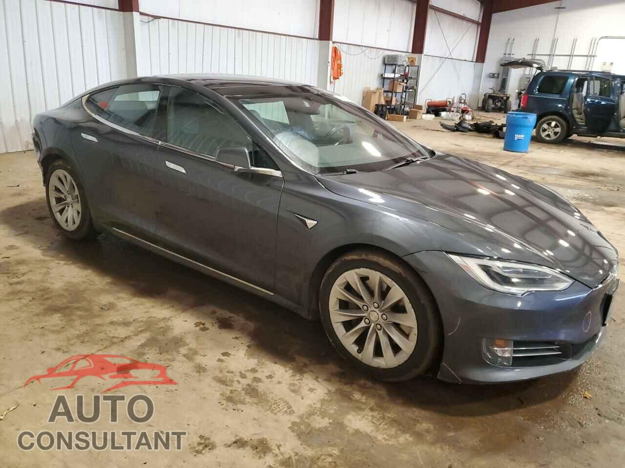 TESLA MODEL S 2017 - 5YJSA1E24HF203136