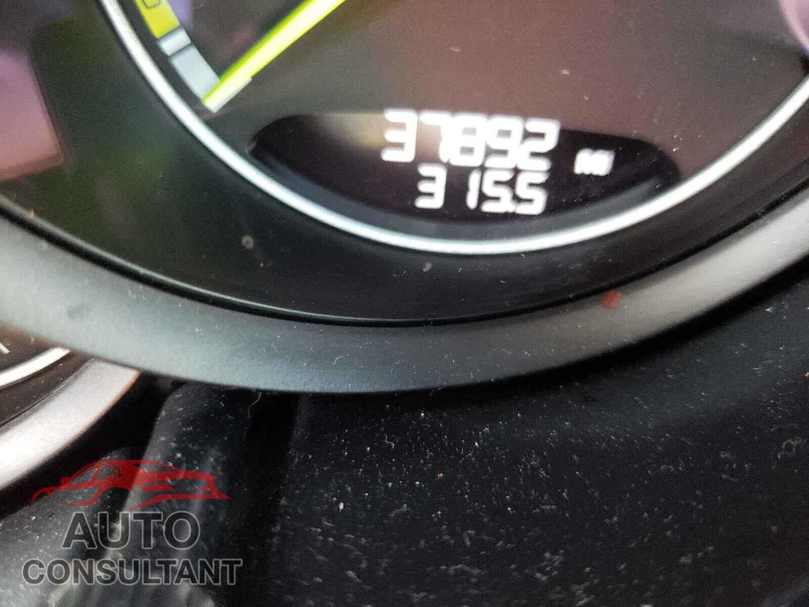 PORSCHE CAYENNE 2017 - WP1AE2A26HLA73013
