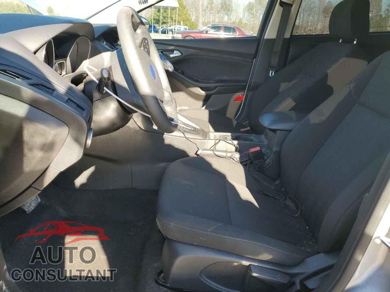 FORD FOCUS 2016 - 1FADP3F2XGL399943
