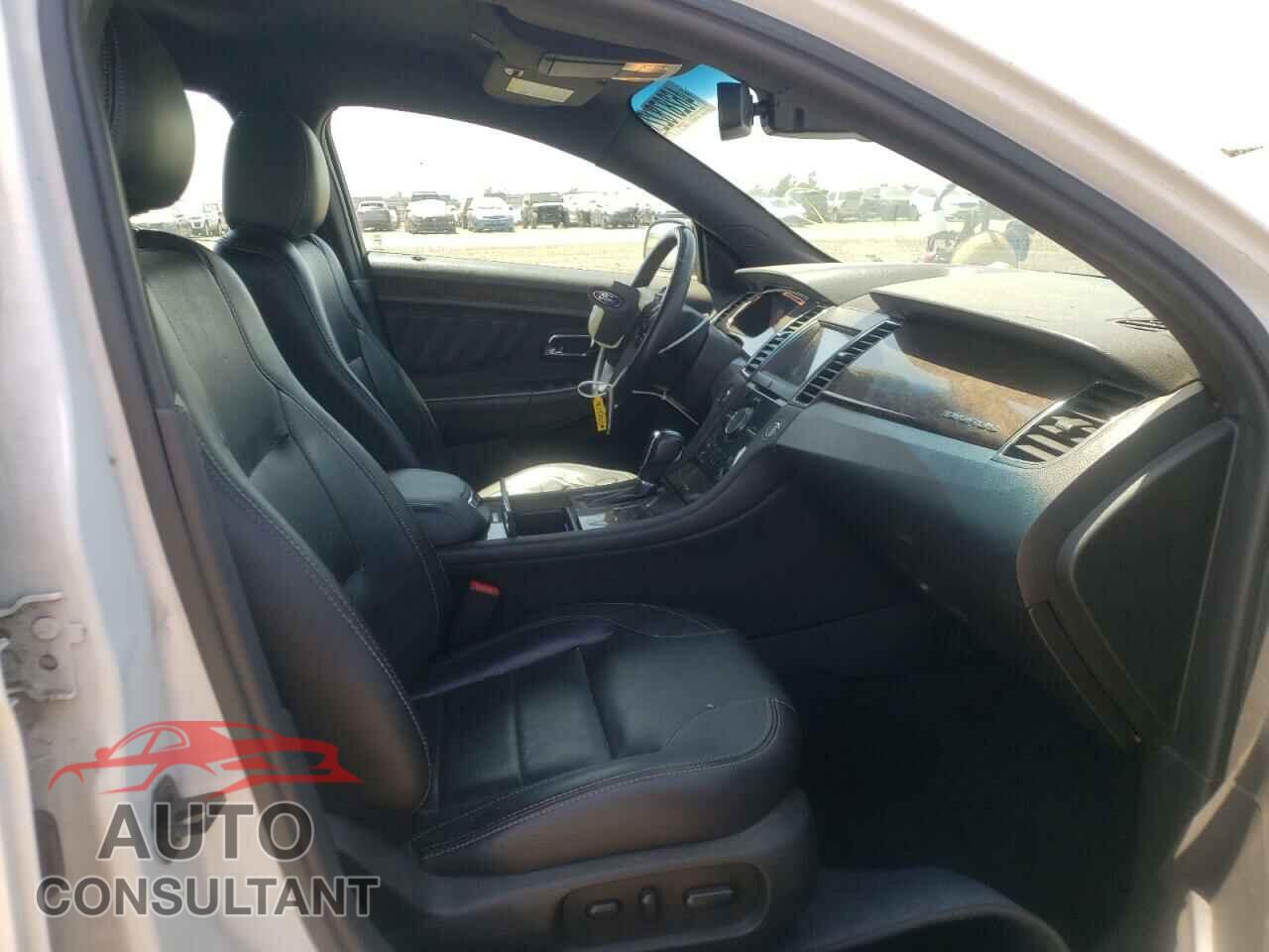 FORD TAURUS 2017 - 1FAHP2F80HG108554