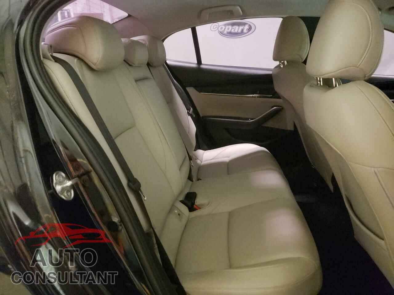 MAZDA 3 2019 - JM1BPBDM1K1120366