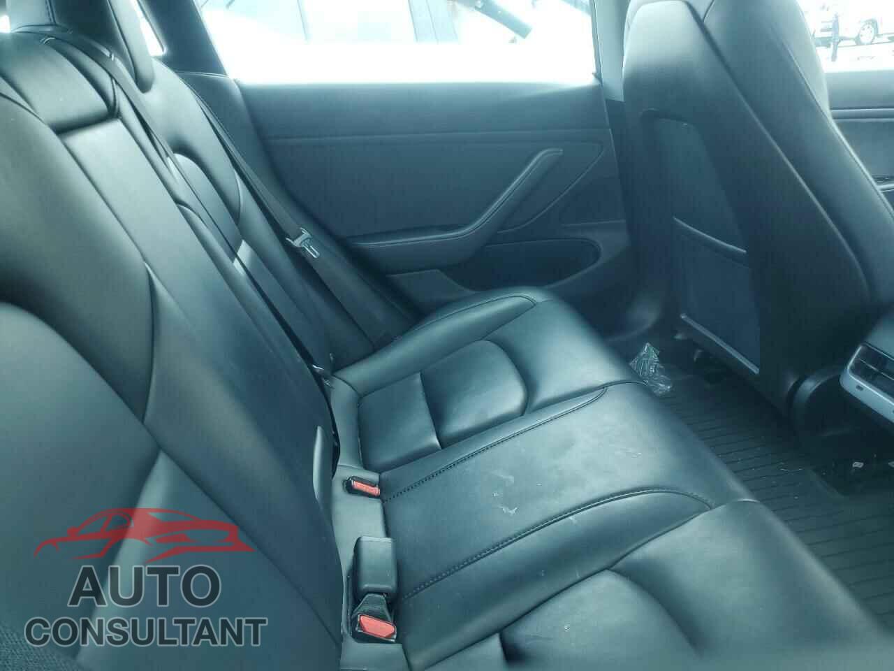 TESLA MODEL 3 2020 - 5YJ3E1EB6LF667000