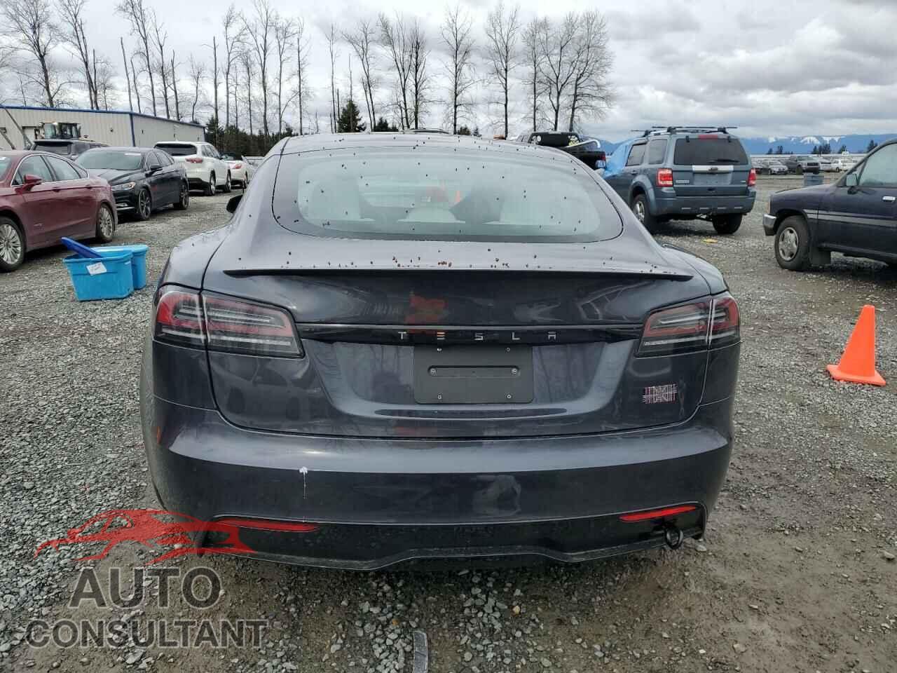 TESLA MODEL S 2024 - 5YJSA1E6XRF539409