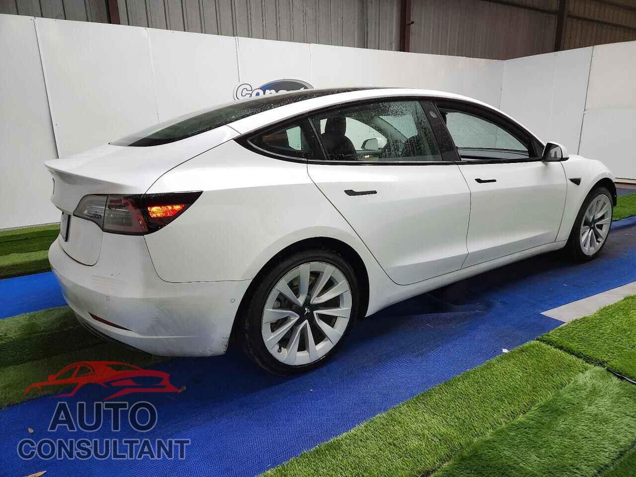 TESLA MODEL 3 2022 - 5YJ3E1EA3NF289888