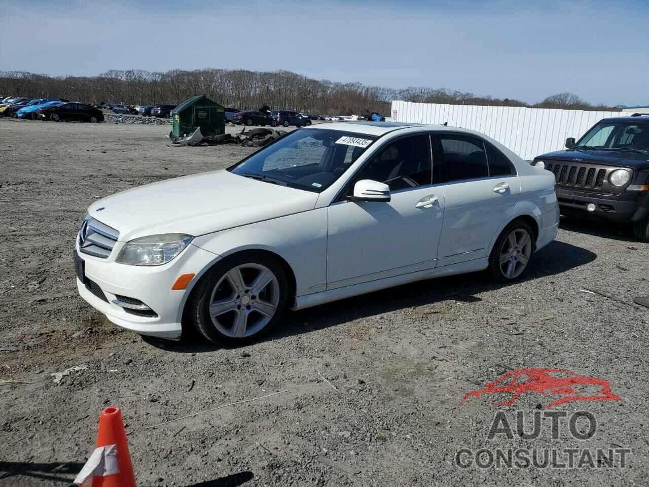 MERCEDES-BENZ C-CLASS 2011 - WDDGF8BB8BR185395