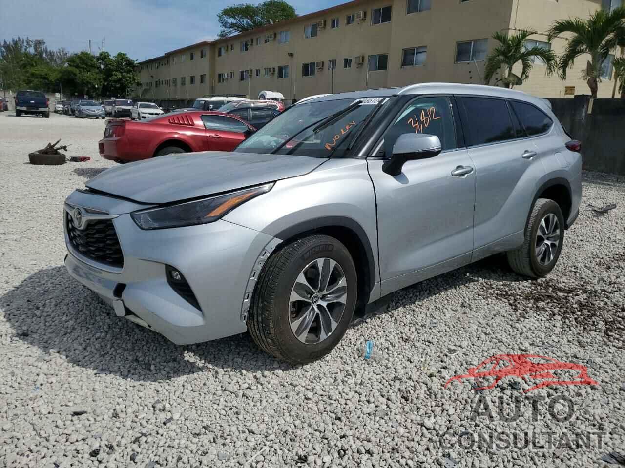 TOYOTA HIGHLANDER 2022 - 5TDGZRAH1NS128684